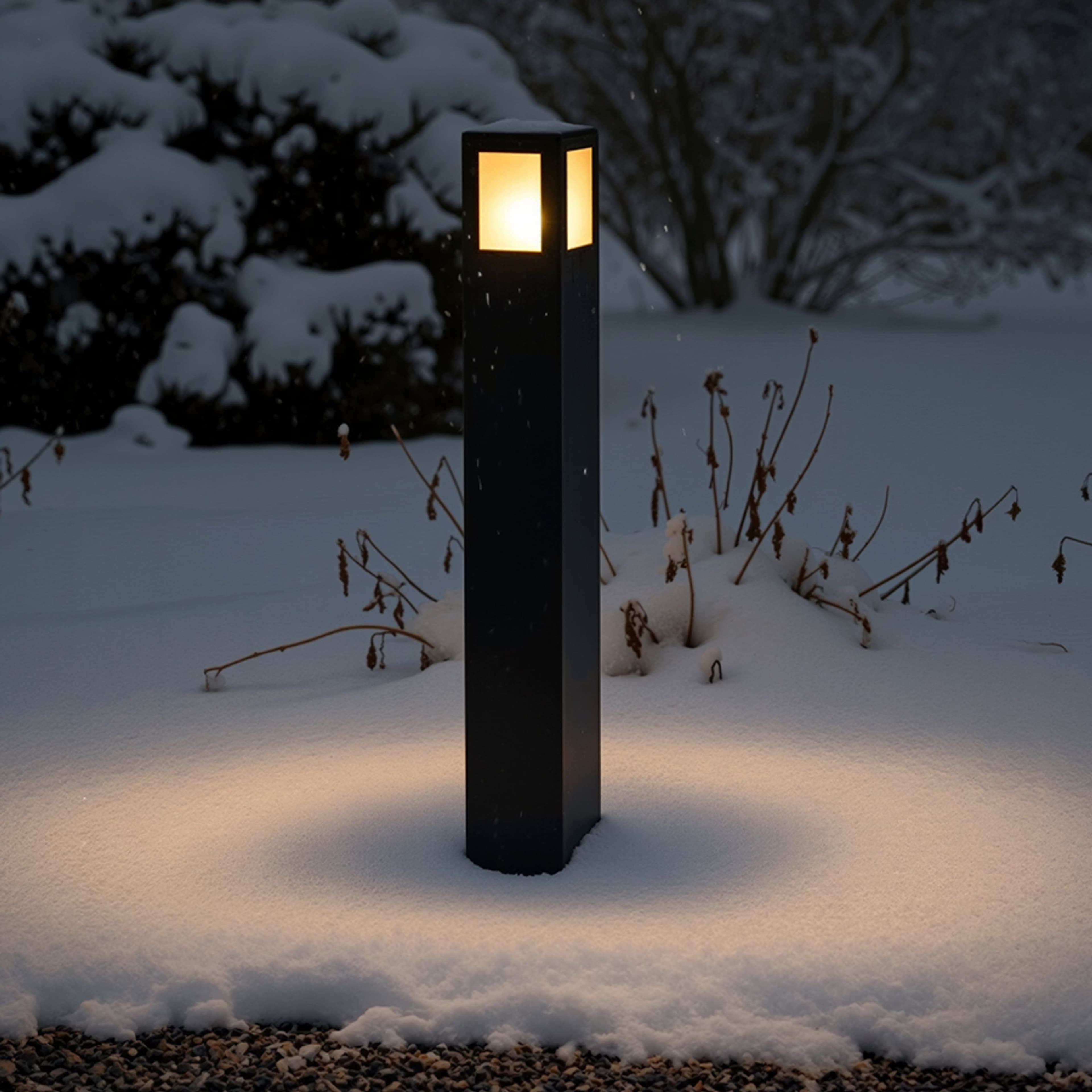 PONDER 65 Standleuchte Schwarz IP44 Atmosphäre 2