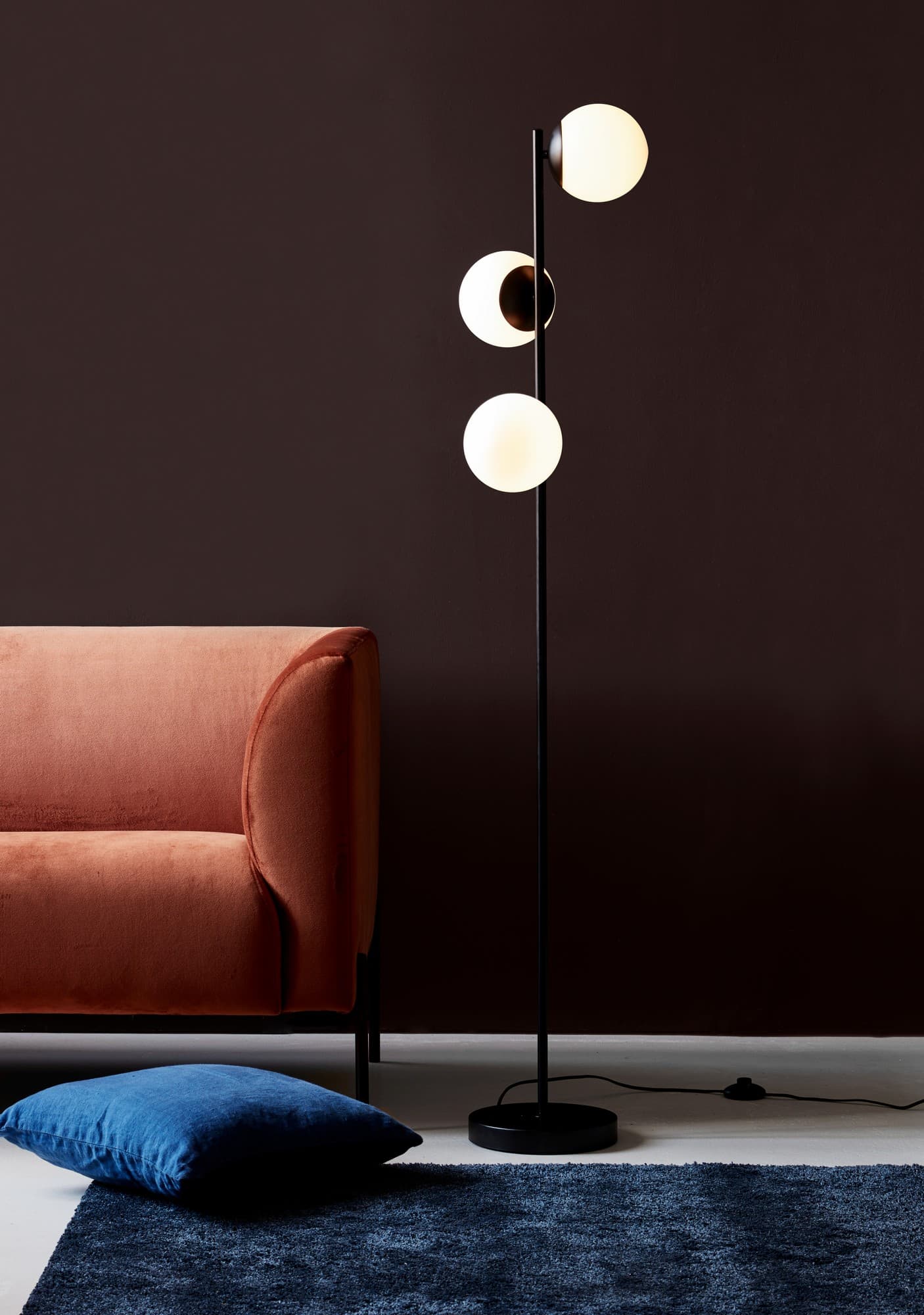 Lilly | Floor lamp | Black